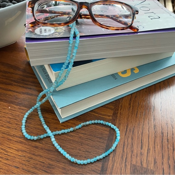 Turquoise Blue Beaded Glasses Chain - Picture 1 of 3